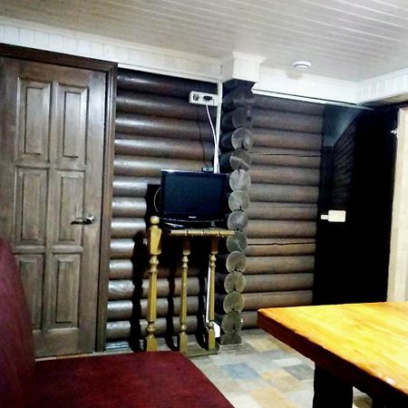 Hotel Restaurant Complex Boyarskiy Dvor Boyarka Zewnętrze zdjęcie