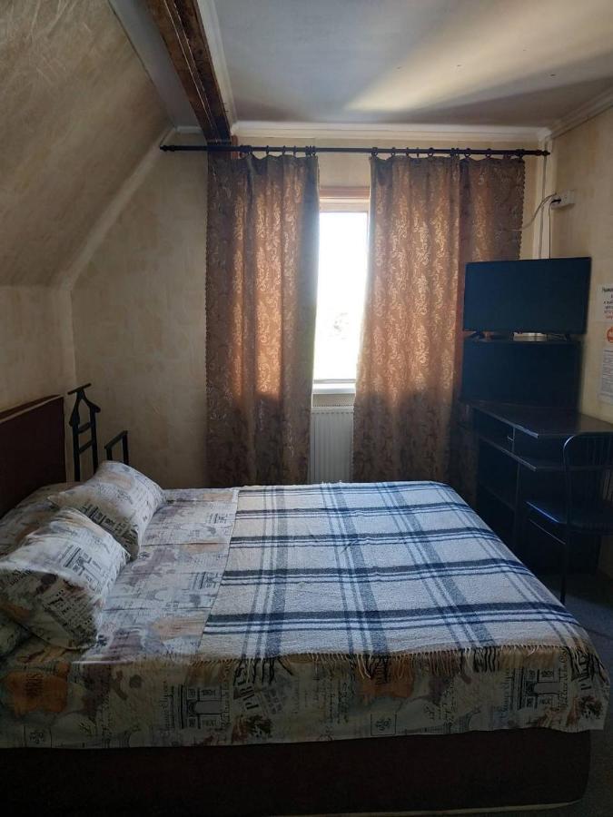 Hotel Restaurant Complex Boyarskiy Dvor Boyarka Zewnętrze zdjęcie