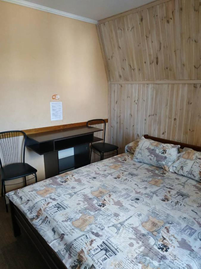 Hotel Restaurant Complex Boyarskiy Dvor Boyarka Zewnętrze zdjęcie