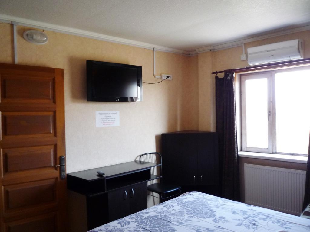 Hotel Restaurant Complex Boyarskiy Dvor Boyarka Zewnętrze zdjęcie