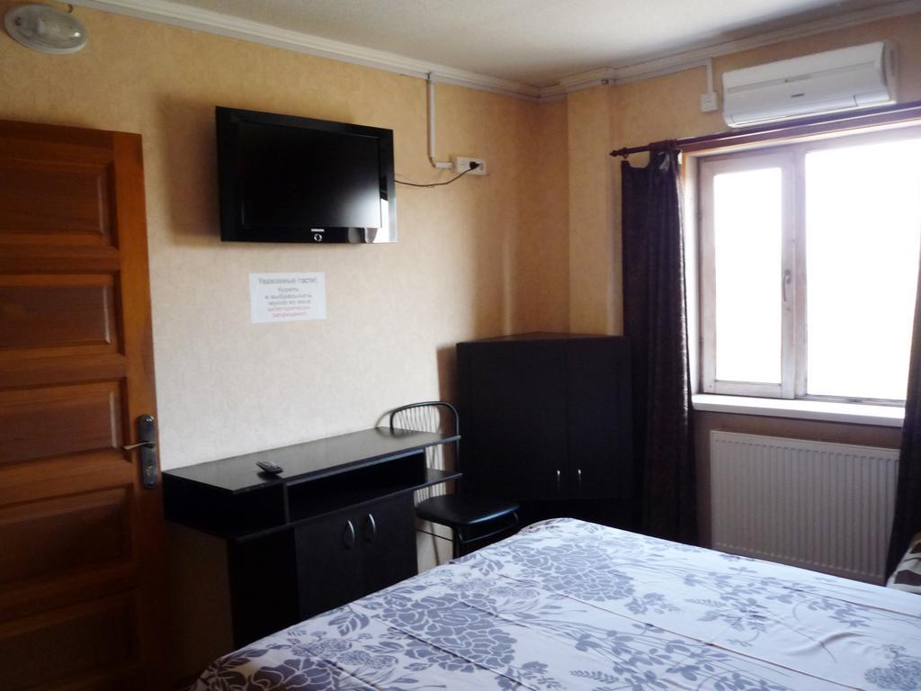 Hotel Restaurant Complex Boyarskiy Dvor Boyarka Zewnętrze zdjęcie