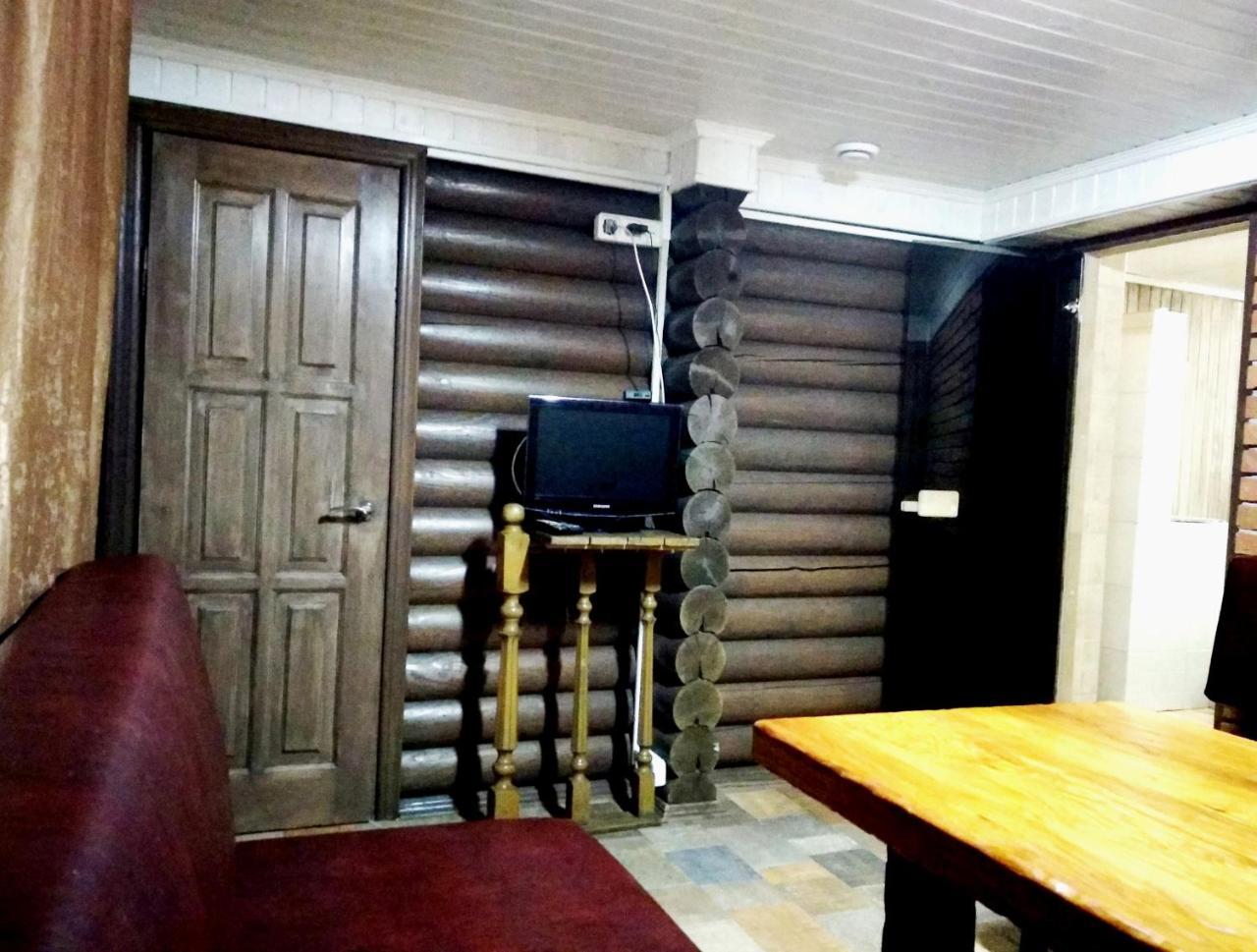 Hotel Restaurant Complex Boyarskiy Dvor Boyarka Zewnętrze zdjęcie