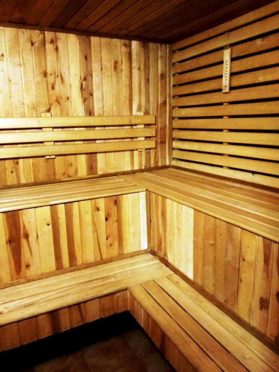 Hotel Restaurant Complex Boyarskiy Dvor Boyarka Zewnętrze zdjęcie